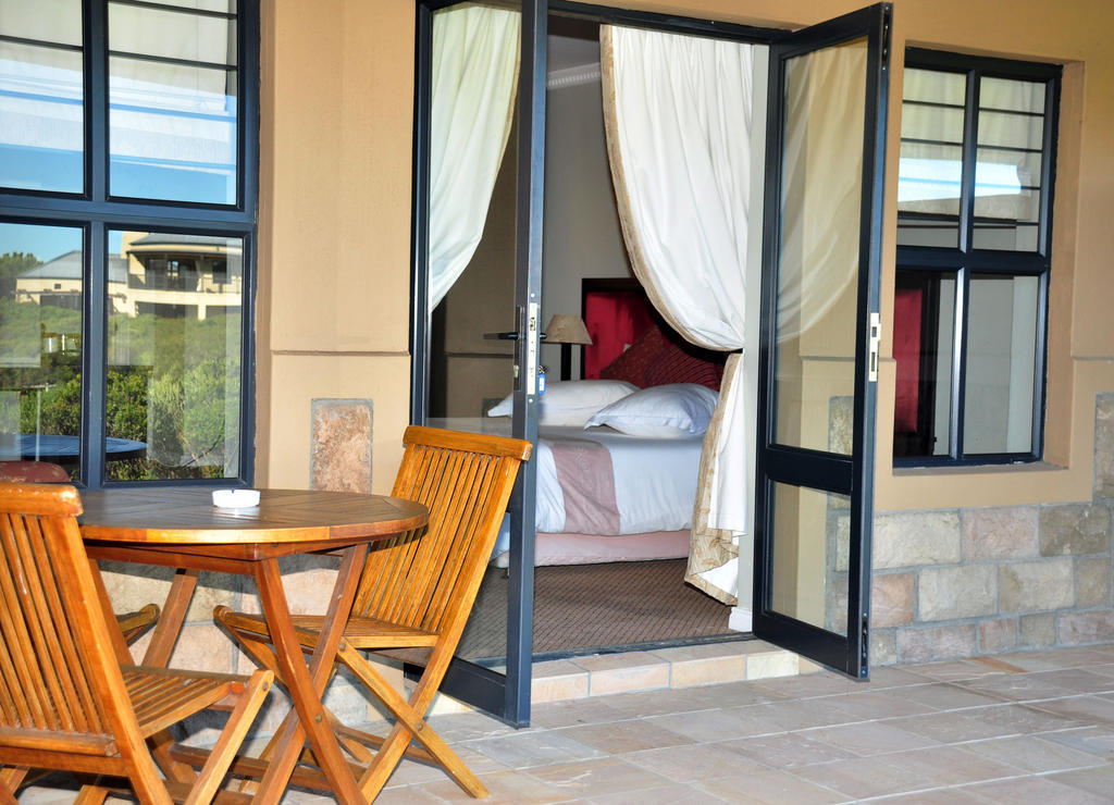 The Lodge At Atlantic Beach Melkbosstrand Rum bild